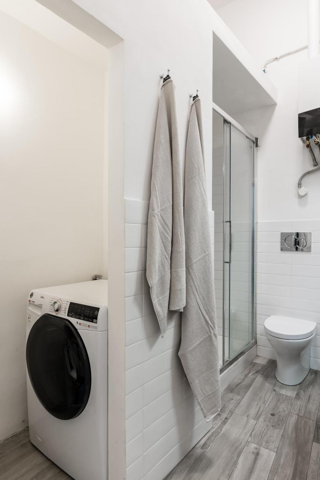 Acquario 5 Minuti, 1br , Free A-c, Wifi & Netflix 